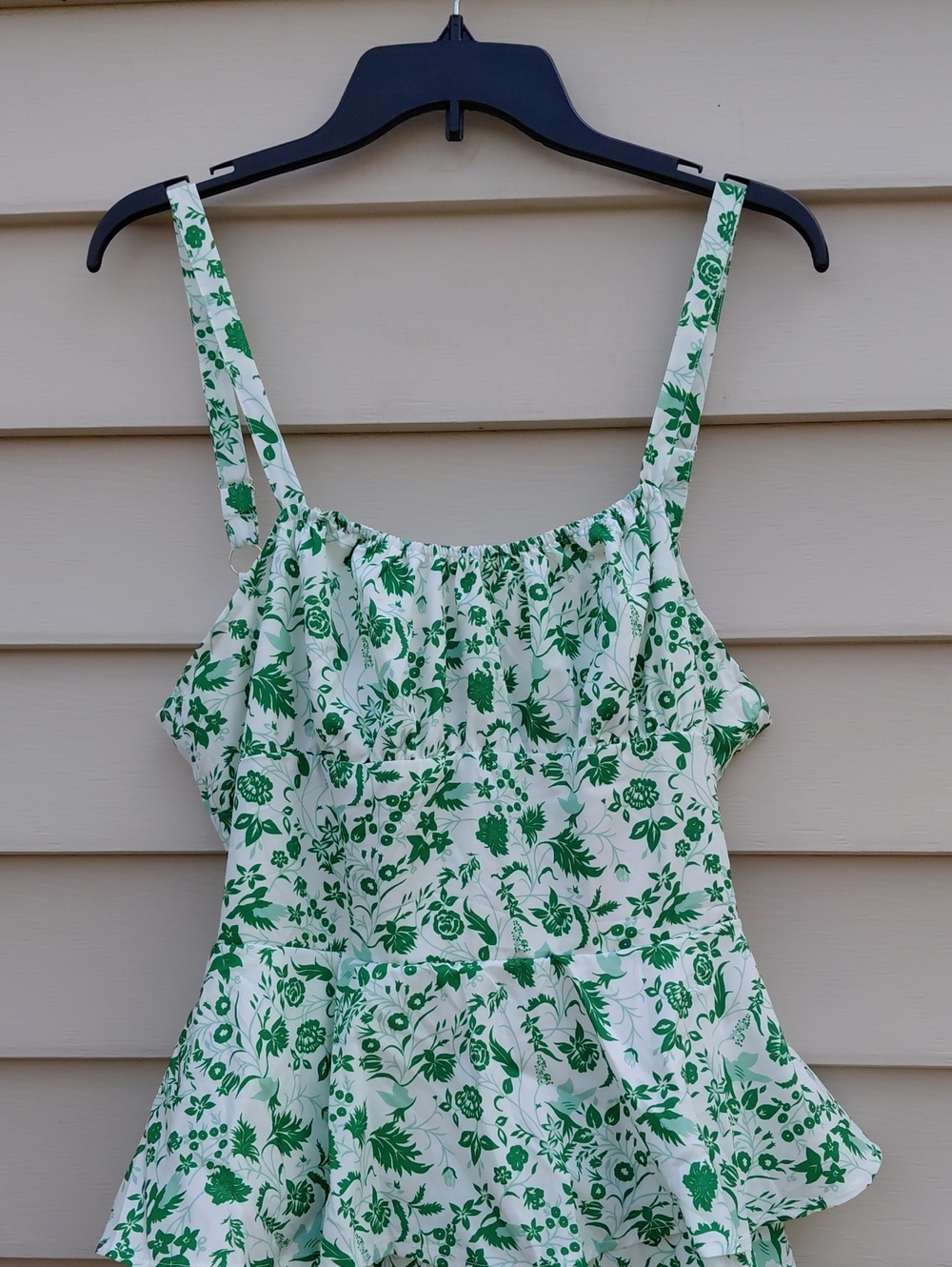 WENRINE Women's Green and White Floral Tiered Spaghetti-Strap Maxi Dress XL